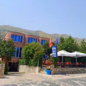 3* فندق Restaurant Univers